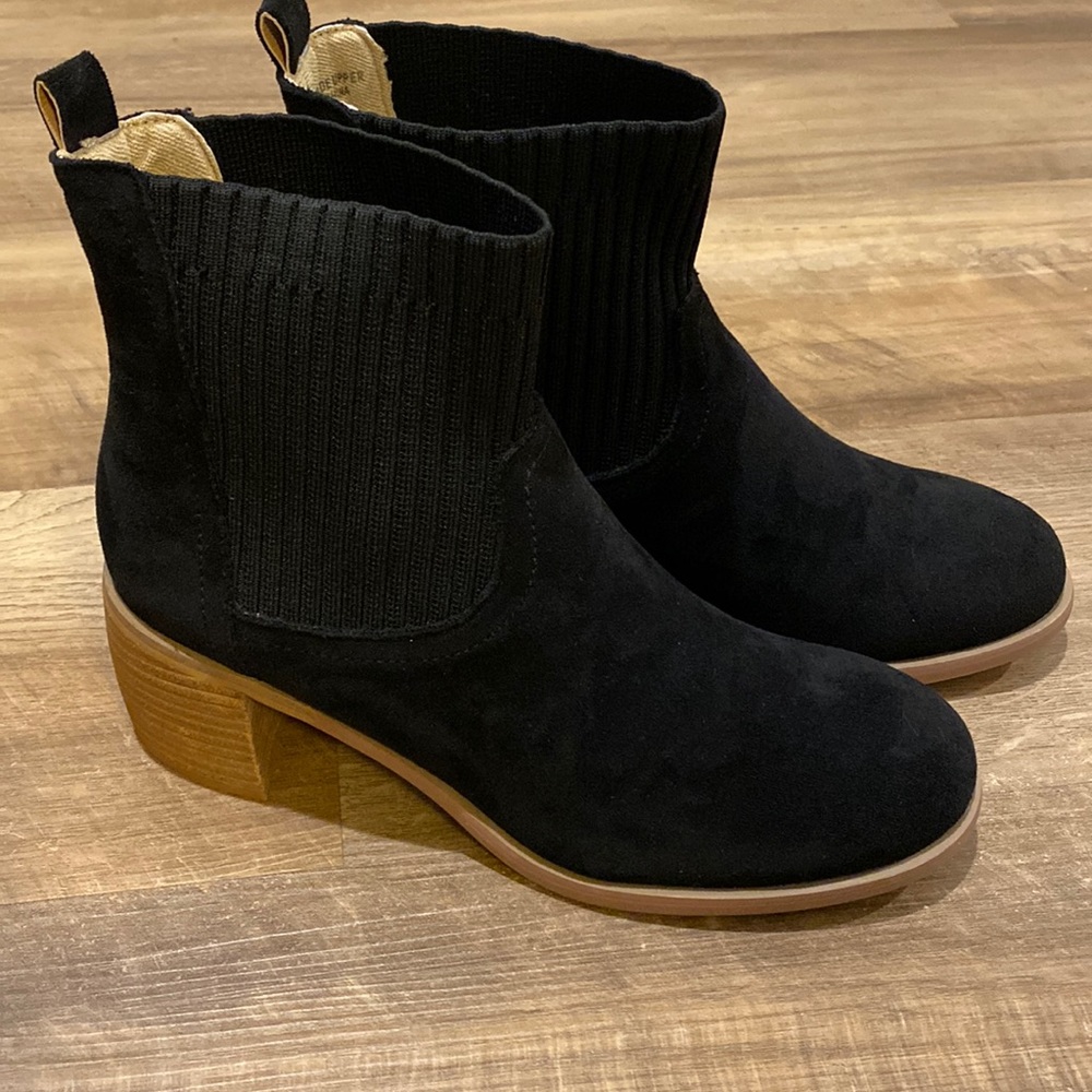 Oasis society black sock ankle bootie